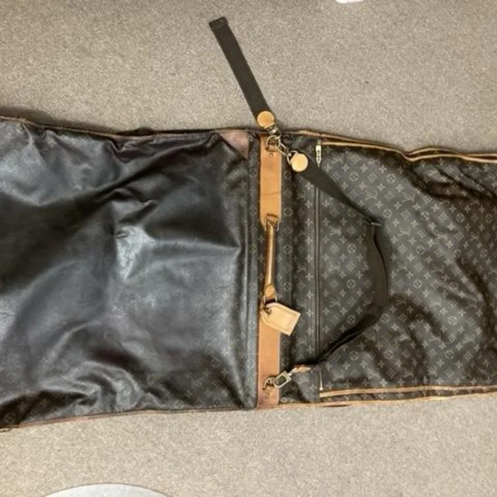 COPY - Louis Vuitton  Luggage